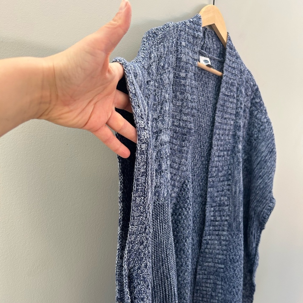 Old Navy Heathered Navy White Open Front Poncho Sleeve Cable Knit Cardigan - Picture 5 of 6